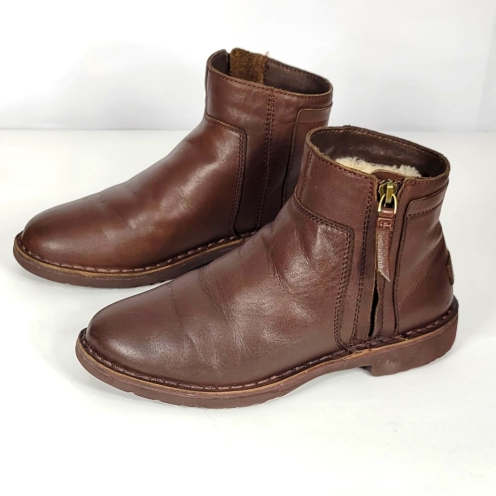 Ugg Leather Boots 566 Size 7